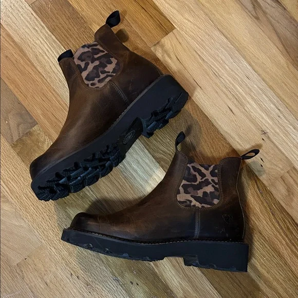 Ariat fatbaby Chelsea leopard boots sz 8.5 - Picture 1 of 5